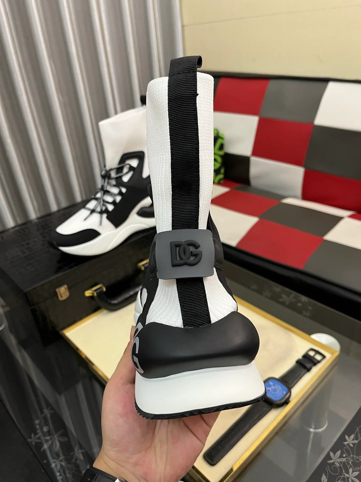 Men's men's shoes💰420⌚️⌚️New DG Dolce & Gabbana high-end couple's sports and casual shoes, imported cowhide, multiple material splicing design➕Imported cowhide lining, cowhide feet➕original TPR elastic outsole. Size: 35-46
